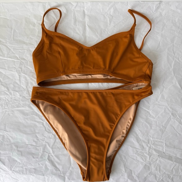 NU SWIM bikini set Top and Bottom in MISO - Picture 4 of 17